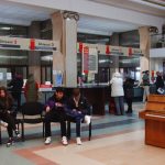 Persoanele cu deficiențe de vedere, care au treabă la Oficiul Poștal 1 din Timișoara, pot utiliza o aplicație pentru a se orienta mai bine în incintă..Still017