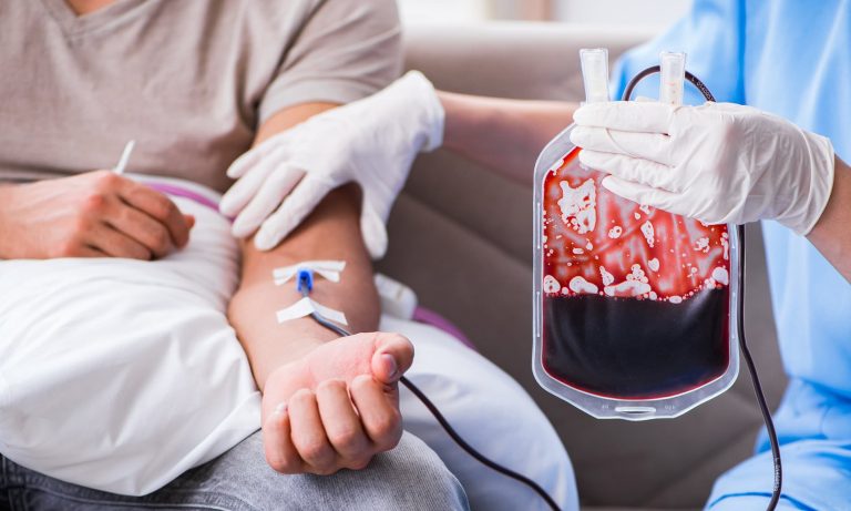 Donatorii de sânge primesc tichete de masă în valoare de 280 de lei