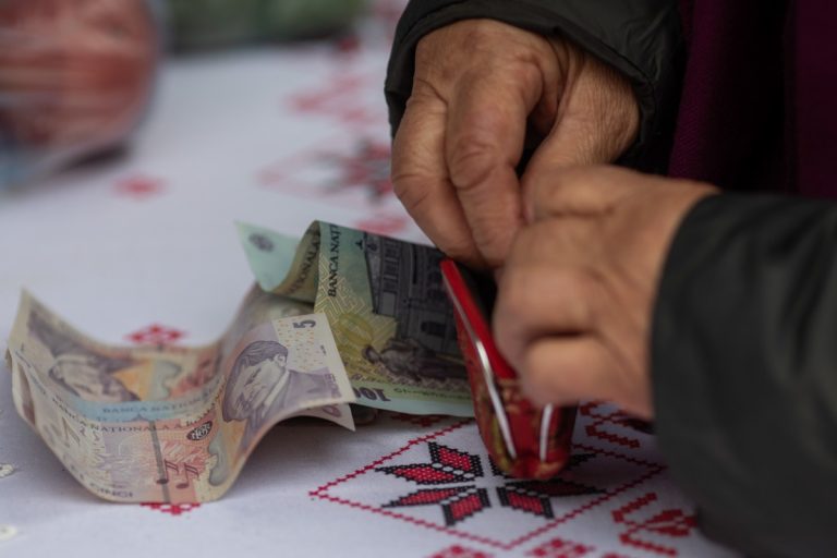 Banca Mondială : ,,Proasta guvernare este cauza pentru care România rămâne pe primul loc în UE la capitolul riscului de sărăcie”