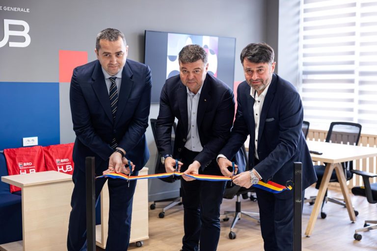 FOTO | Studenții FEAA se pot bucura de un nou spațiu de cowork