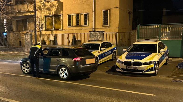 Șoferii bănățeni, amatori de senzații tari! Ipostazele în care au fost prinși doi bărbați din Timiș