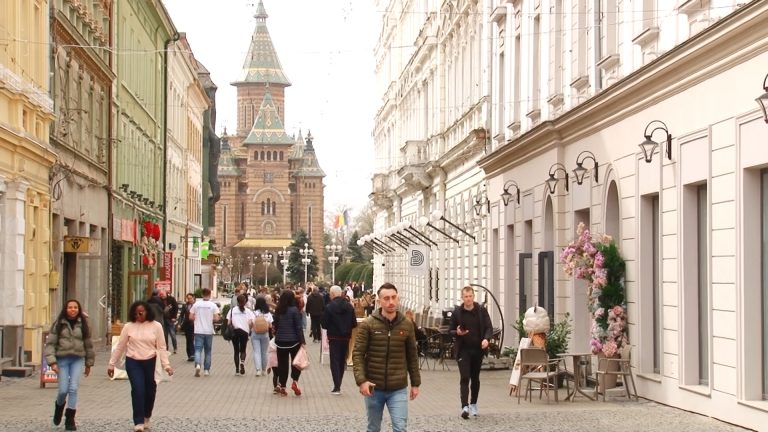 Ce așteptări au timișorenii de la alegerile prezidențiale?  Dar despre despre eliminarea candidatului Călin Georgescu din cursa prezidențială?  FOTO-VIDEO