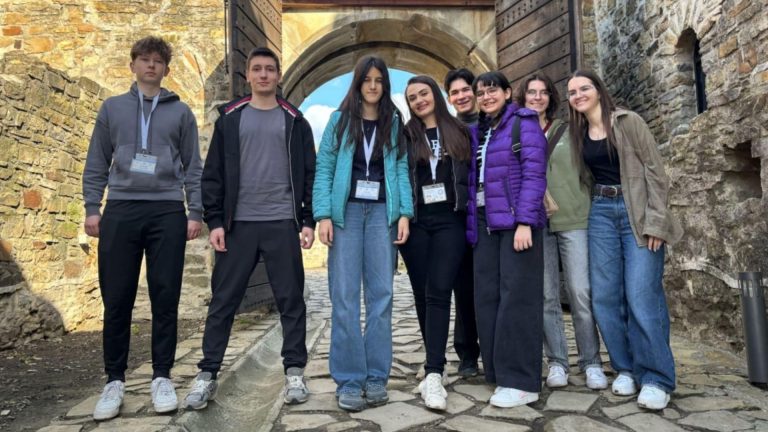 FOTO | Elevii din Timișoara, olimpici naționali la matematică, au venit acasă cu rezultate demne de laudă