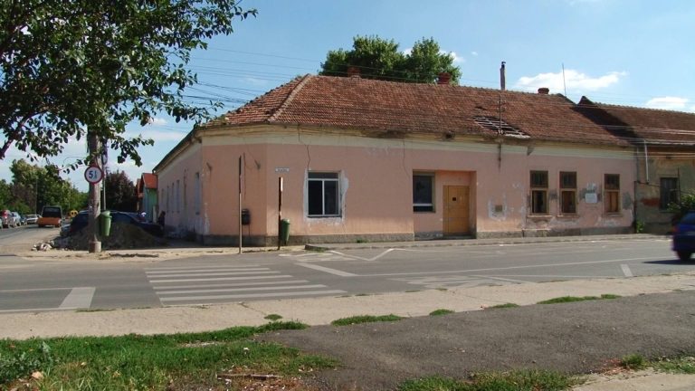 Un cetățean din istoricul cartier al Timișoarei îi ,,dă cu trotuarele în cap” lui Ruben Lațcău