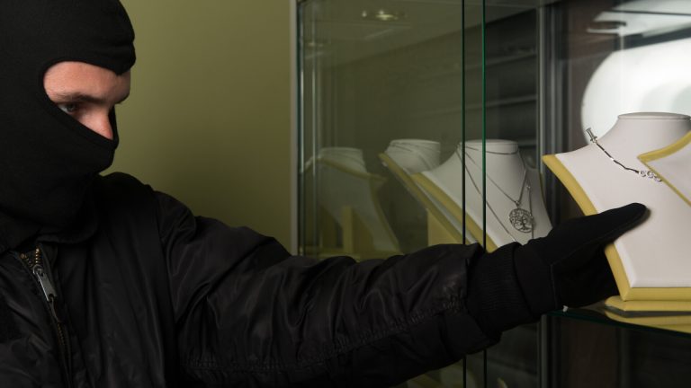 Tentativă de jaf într-un mall din Timișoara