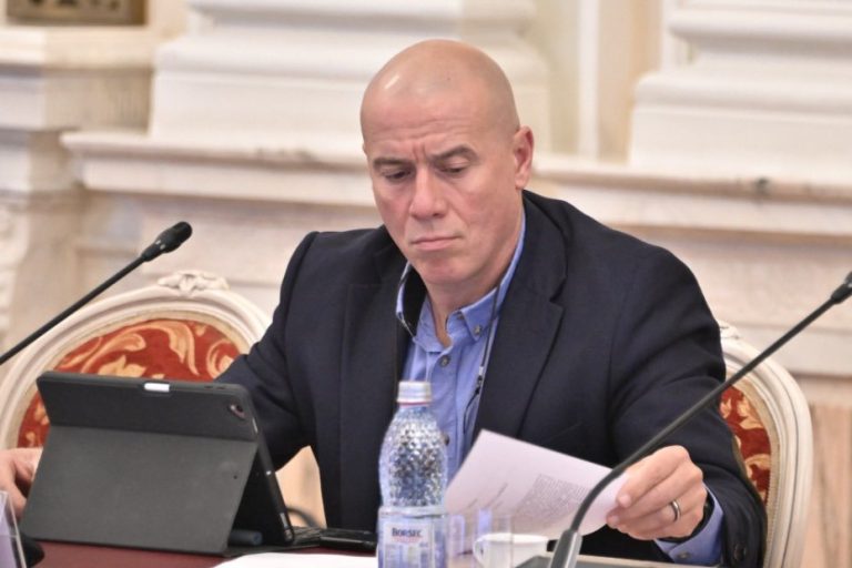 Ministrul Culturii, Demeter András, acuzat de derapaje grave