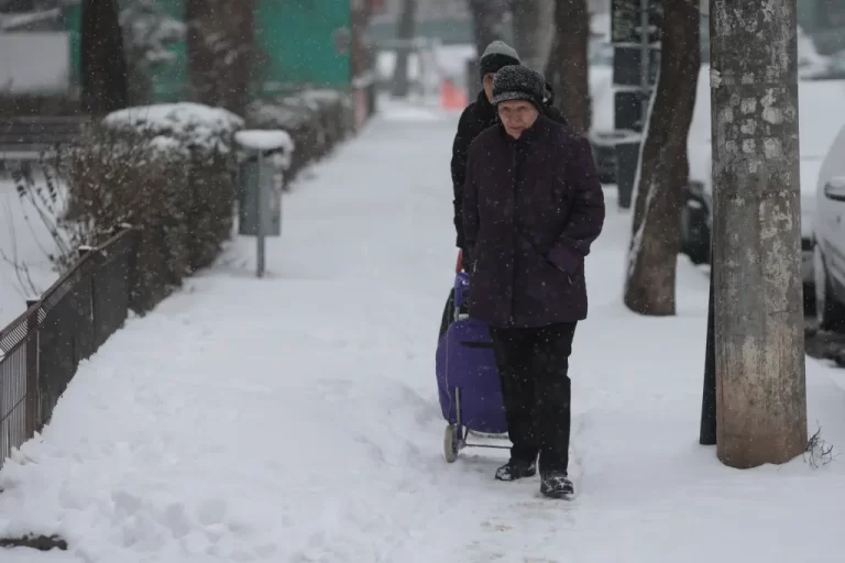 Temperaturi de -20 de grade în următoarele zile. Ce se întâmplă în Banat