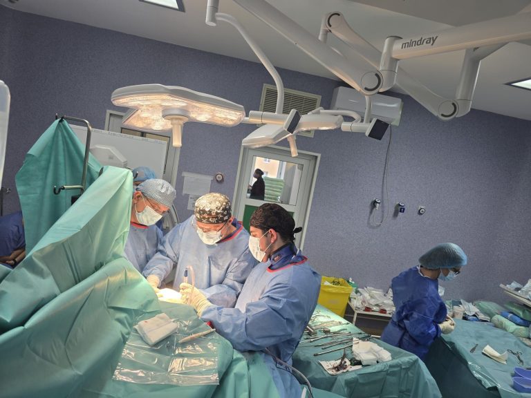 Transplant de tesut osos reluat la Spitalului Clinic Județean de Urgență „Pius Brînzeu” Timișoara