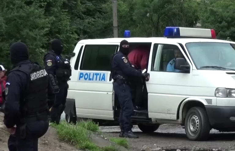 DNA face percheziții la locuințele lui Cristian Anton, fostul șef de cabinet al lui Sorin Grindeanu la Ministerul Transporturilor