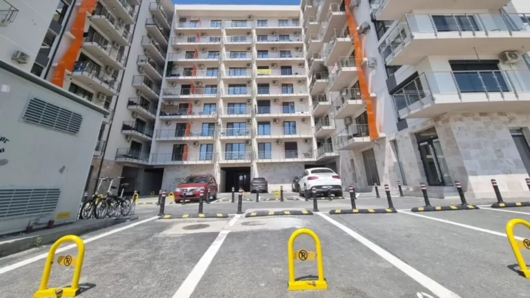 Timișorenii și locuitorii altor mari orașe din România se orientează tot mai mult spre achiziționarea de locuințe vechi, aflate la periferii