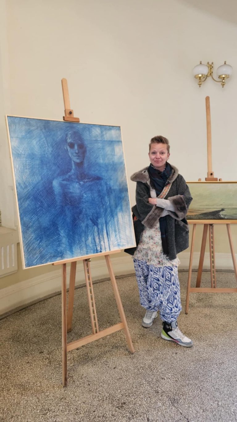 Regina Damian expune „Stillness above Chaos”