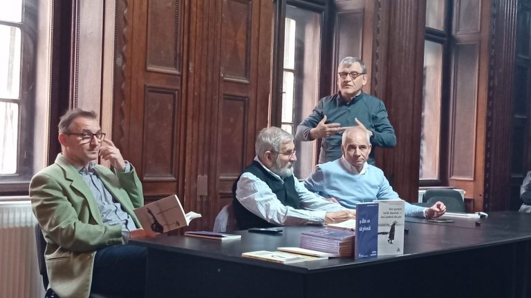 Două cărți de Adrian Bodnaru la întâlnirea de vineri