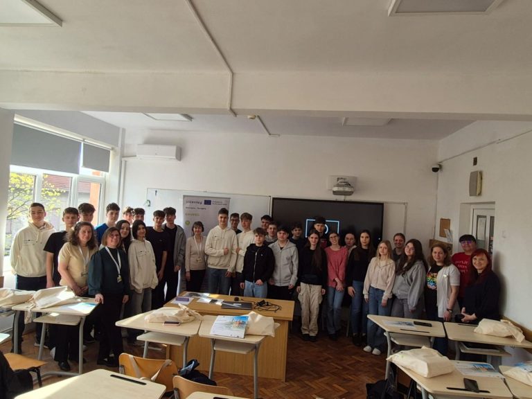 UPT aduce știința mediului mai aproape de elevi, prin „EnviSchool”