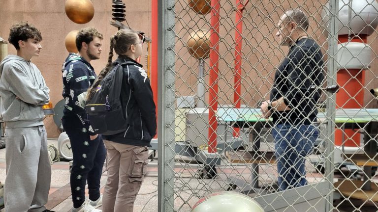 Când curiozitatea întâlnește știința! În Săptămâna Verde, mii de elevi au ales Universitatea Politehnica Timișoara