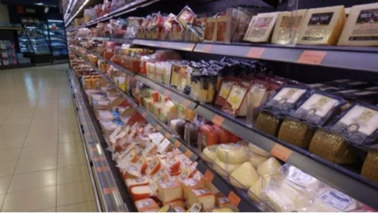 Cât de mult au crescut prețurile pentru alimente în interval de un an?