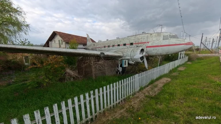 Istoria stranie a avioanelor sovietice care au fost abandonate în două localități din Banat