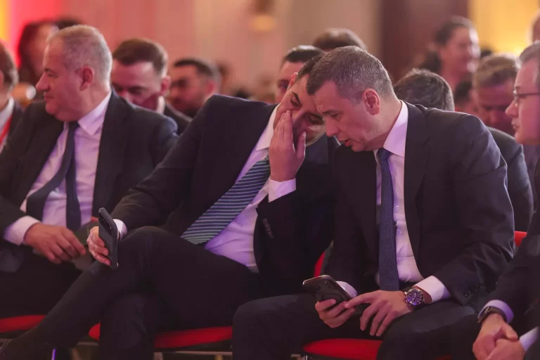 Un lider influent din PSD anunță : ,,Noul guvern se va cristaliza mai repede decât se credea”.  Sorin Grindeanu pare a fi soluția numărul unu de prim-ministru a președintelui Nicușor Dan