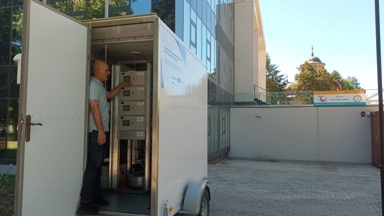 UPT investește în soluții concrete: laborator mobil și echipamente de ultimă generație pentru monitorizarea calității aerului / VIDEO